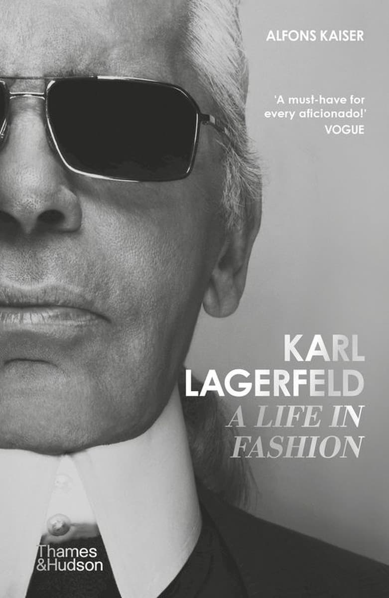 Karl Lagerfeld. A life in fashion wer. angielska