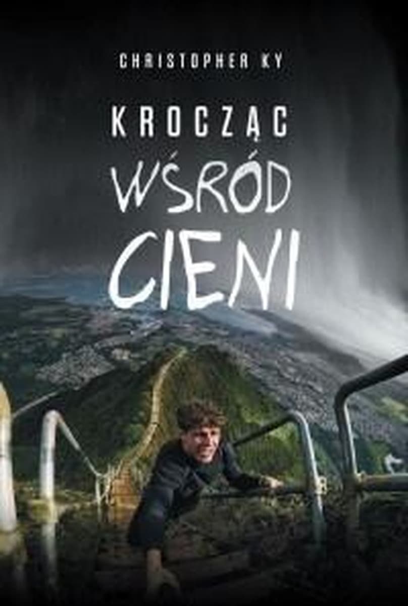 Książka broszurowa Krocząc wśród cieni Christopher KY 190 stron