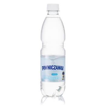 Piwniczanka średnionasycona CO2 0,5L kaucja