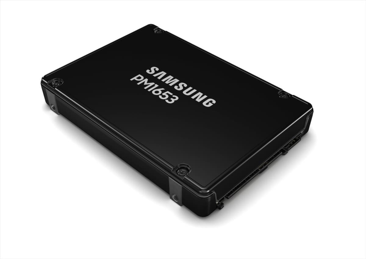 Dysk SSD Samsung PM1653 15.36TB 2.5 SAS 24Gb/s DWPD 1