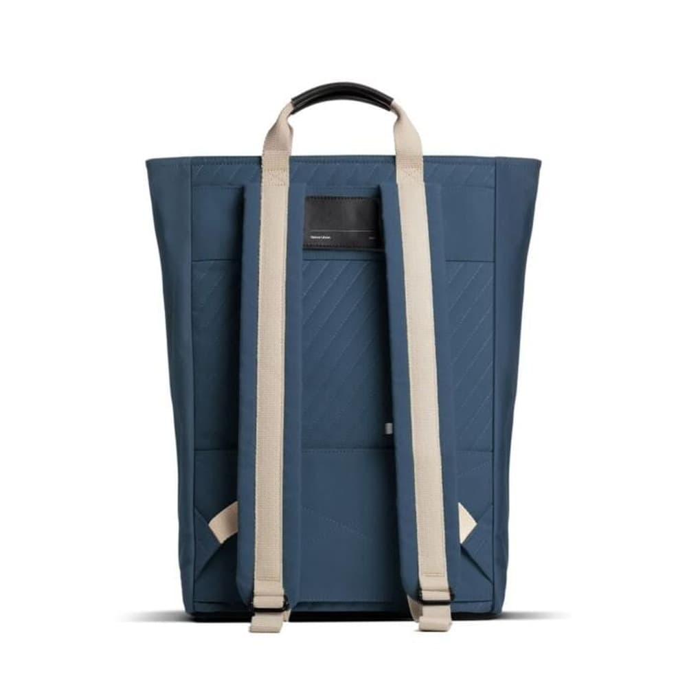 Native Union W.F.A Backpack - plecak z kieszenią na laptop 16", 20 L (granatowy)