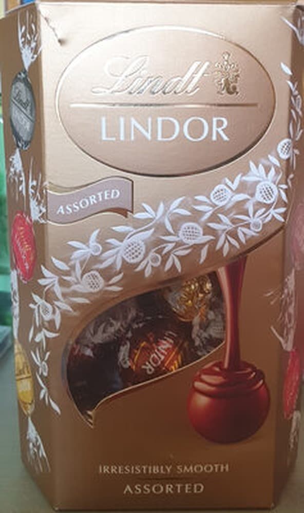 Lindt LINDOR Assorted Cornet