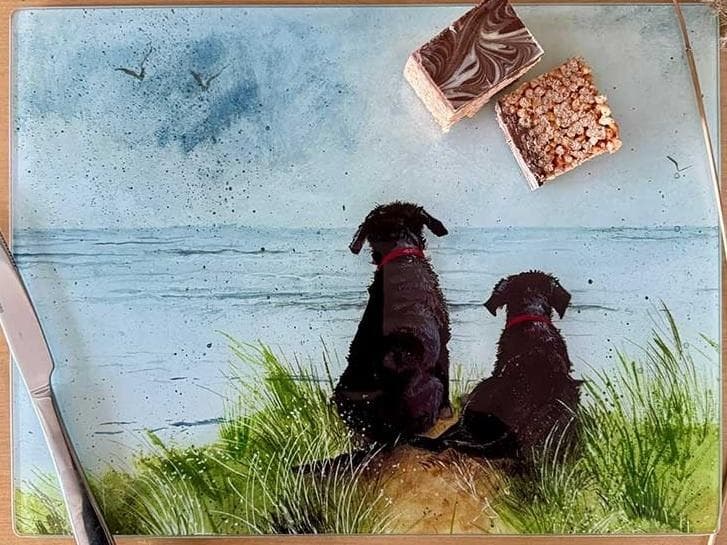 Deska szklana z motywem Psy na wydmach ozdobna 30 x 40 cm